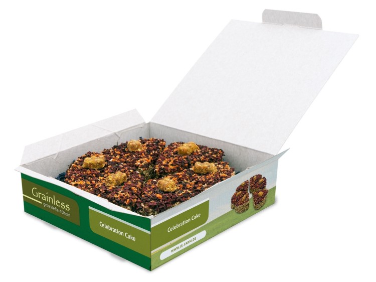 Jr farm grainless fødselsdagskage 330g 3 | gnavernes univers Fejring kage til gnavere fra grainless, pakket i en åben æske, der viser flere portioner med farverige ingredienser, ideel til små kæledyr som hamstere og marsvin. | gnavernes univers