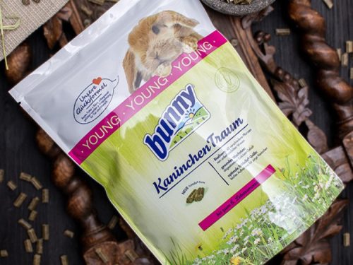 Bunny KaninchenTraum foder til unge kaniner, nærende og sundt, perfekt til gnavere og mindre kæledyr.