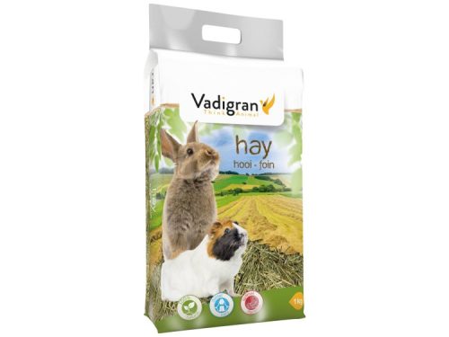 Vadigran hø med urter og kamille til gnavere, 1 kg. Ideelt til kaniner og marsvin, fremmer sund fordøjelse og velvære.
