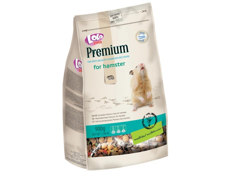 Premium foder til hamster fra Lolo Pets, 900g pose, indeholder en komplet og nærende blanding til små kæledyr. Ideelt til at sikre en sund kost for din hamster.